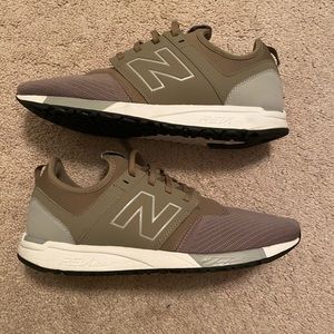 New Balance 247
